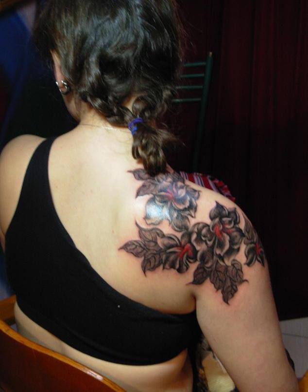 Black Rose Tattoo Designs Ideas Photos Images Memoir Tattoos