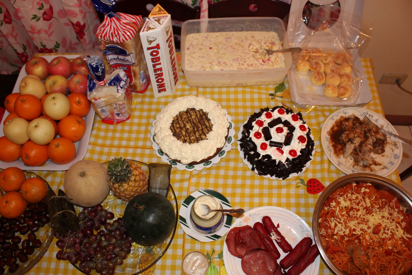 Ace is my Name: Noche Buena and Media Noche