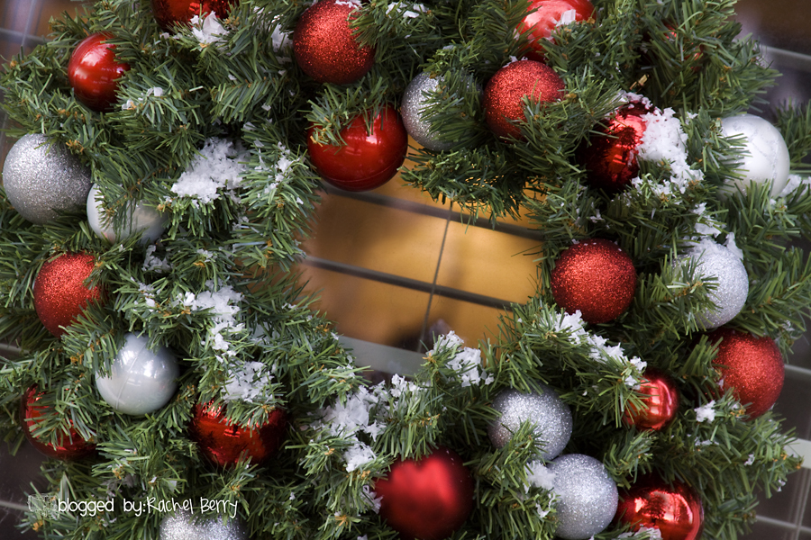 The Rachel Berry Blog { Easy Pottery Barn Inspired Christmas Wreath