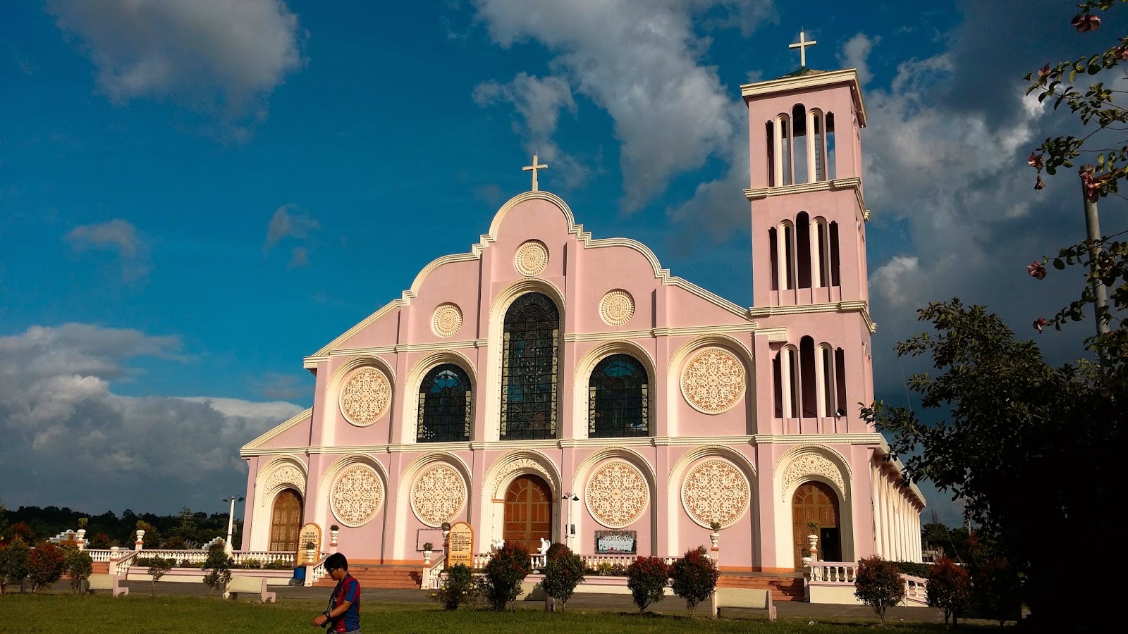 BEACHES AND CHURCHES CHURCHES IN ISABELA Ilagan, Tumauini, Cabagan