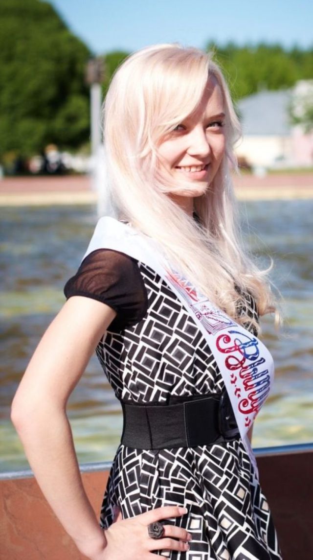 High school graduate girls from Russia (35 pics) high+school+graduate+girls+from+Russia33 High school graduate girls from Russia (35 pics)