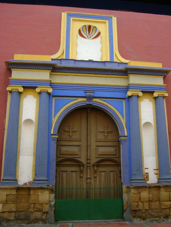 Lima la Única: La Puerta lateral de la Iglesia San Agustín