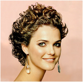 Keri Russell nice smiling pictu...