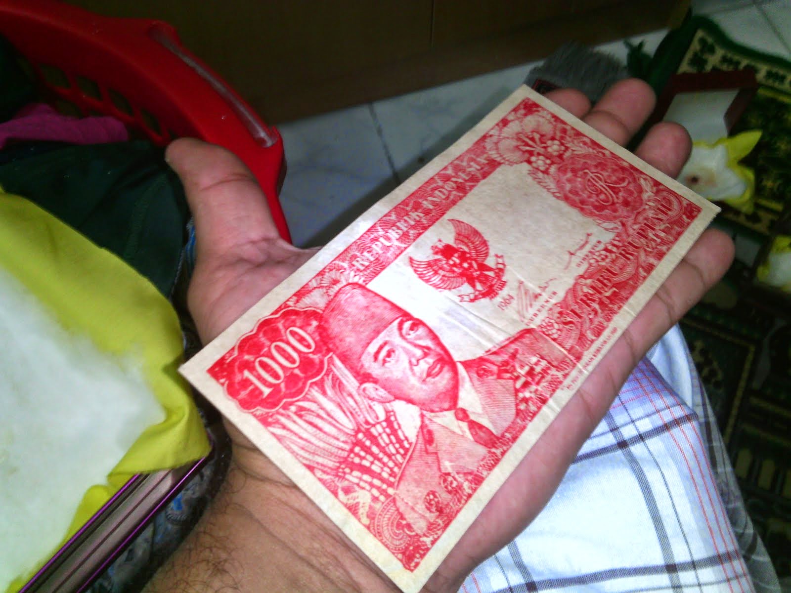 9 BIDADARI RM 100