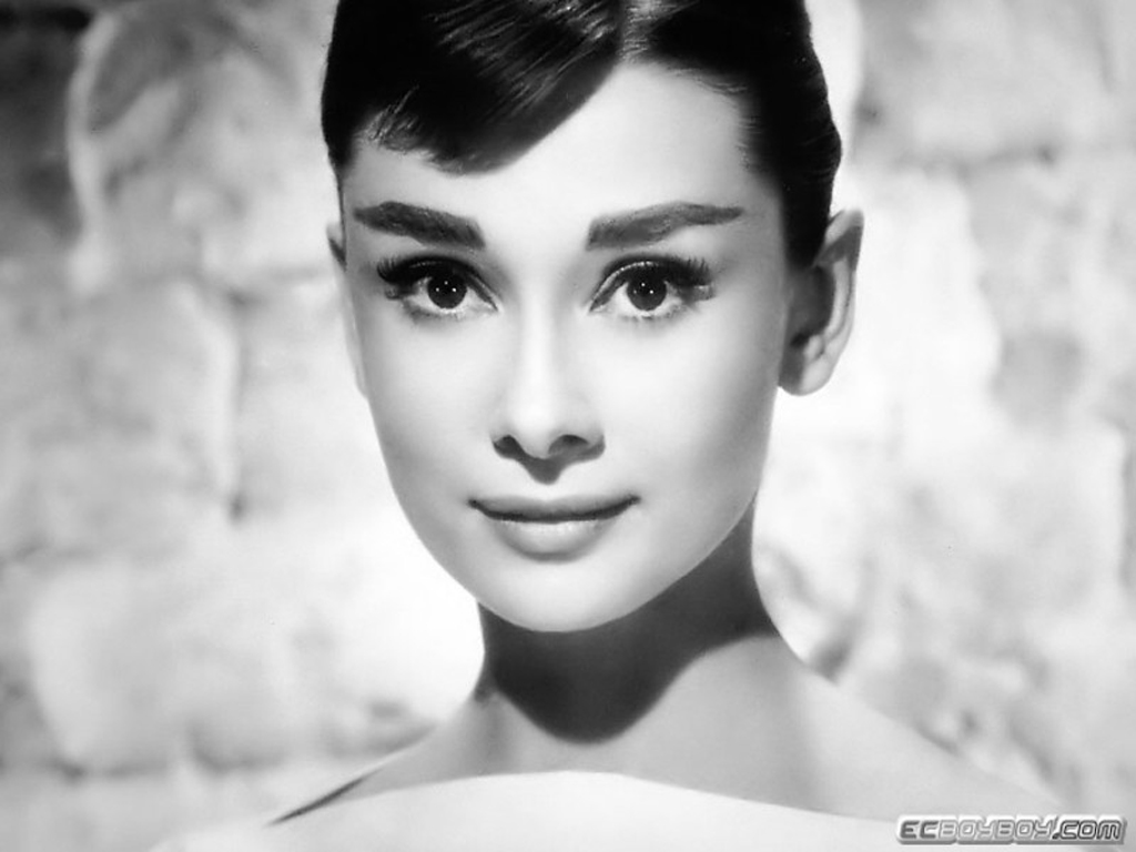 http://4.bp.blogspot.com/-9OaC8OuJp3o/T6sHY5TCfCI/AAAAAAAAAbQ/i0h_A6ykkgE/s1600/Audrey+Hepburn+3.jpg