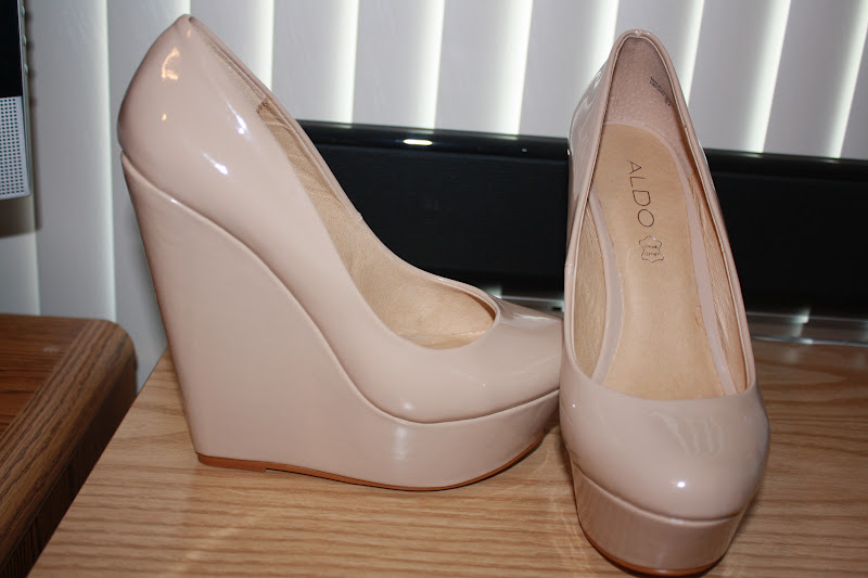 aldo nude wedge