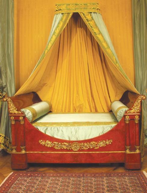 CAMA IMPERIO | Camas, Estilos, Muebles