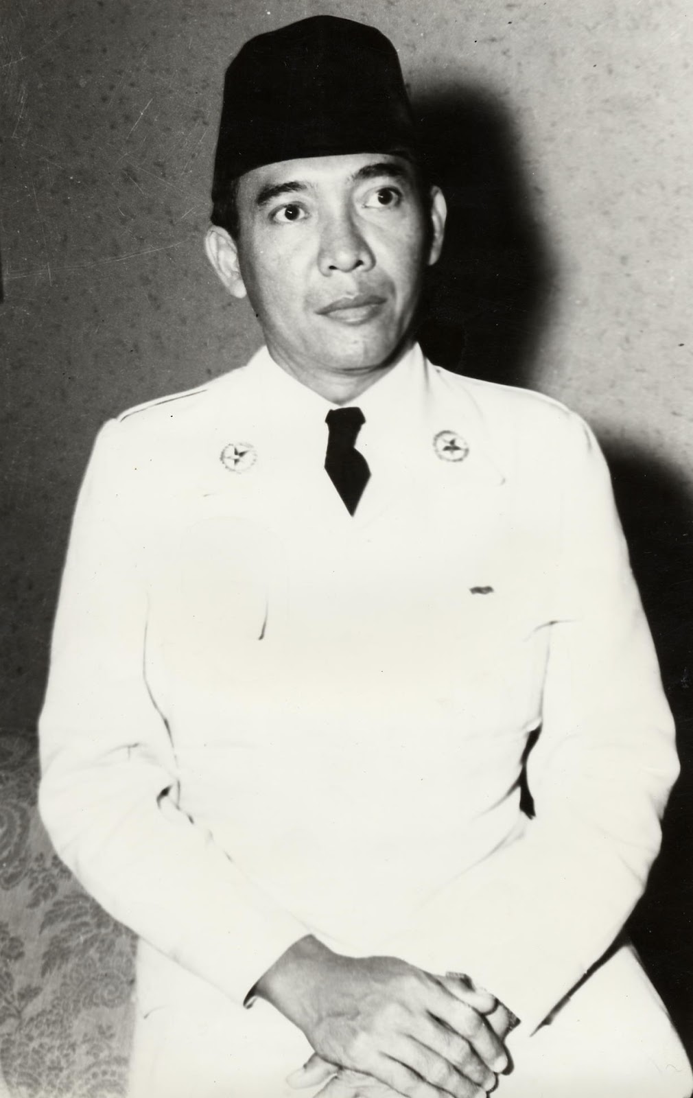 Gambar Soekarno Presiden Pertama Indonesia | Kumpulan Gambar Lengkap