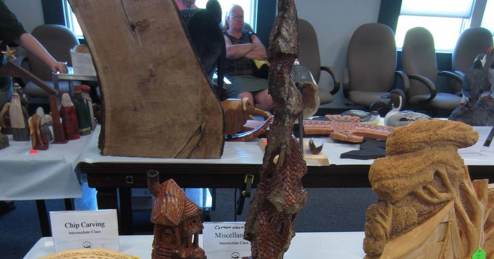 Ales the woodcarver Wood carving show and competition PEI July 2013