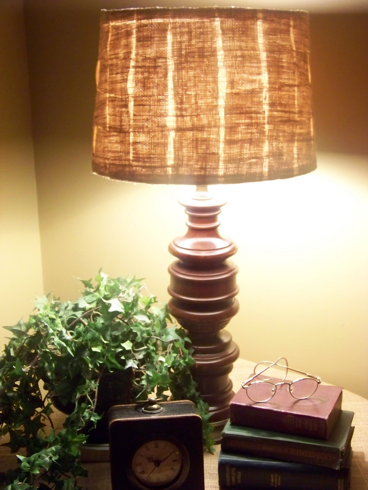 Designing Details Awesome Burlap Lampshade...Basket Weave