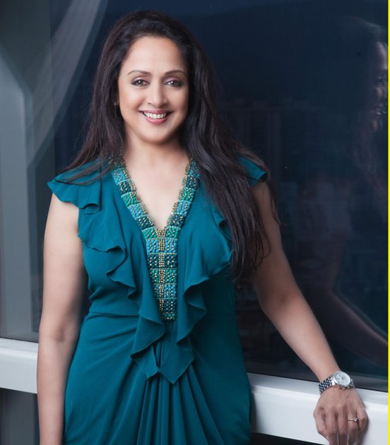 Hema Malini & Her Sweet Daughters Ahana Deol, Esha Deol Photo Shoot