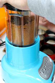 Dessert van kaastaart met perenslaatje Dessert van kaastaart met perenslaatje