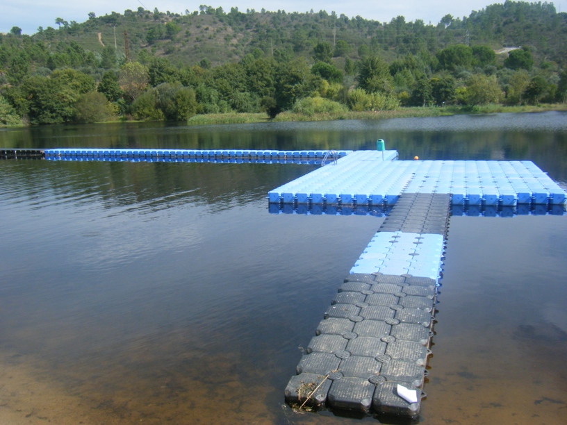 Piscina Flutuante da Ortiga