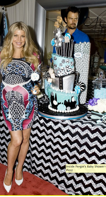 2 Hearts B 1 Designs: {Frosting Friday} Fergie's Baby Shower Cake