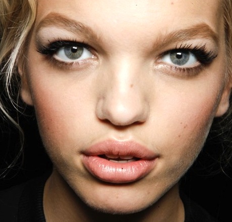 eyes bigger