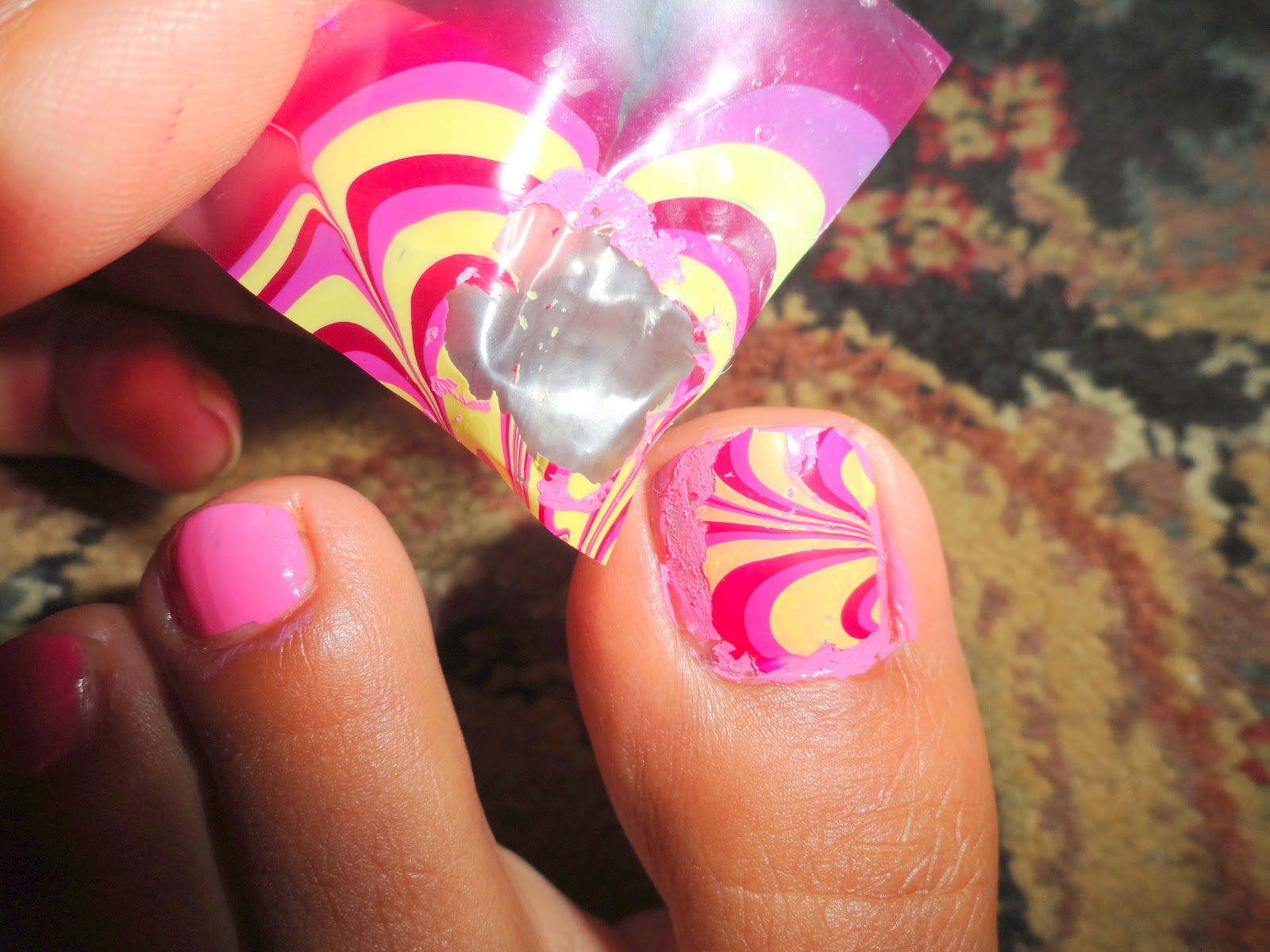 Fancy Schmancy Nails: Water Marbling for Toes?