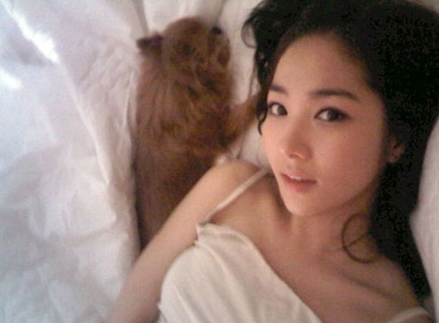 Park Min Young สวัสดีปีใหม่ด้วยภาพอันน่ารัก