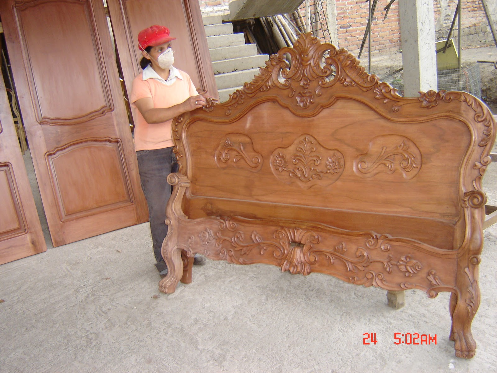 Roco15: MUEBLES CON ARTE