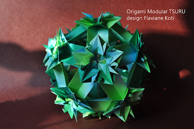 Origami Modular kusudama TSURU - design Flaviane Koti