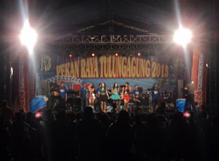 Gelang Tresno – Merinda Anjani – RGS Live Pekan Raya Tulungagung 2013