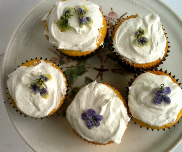 How to Make Sugared Violets