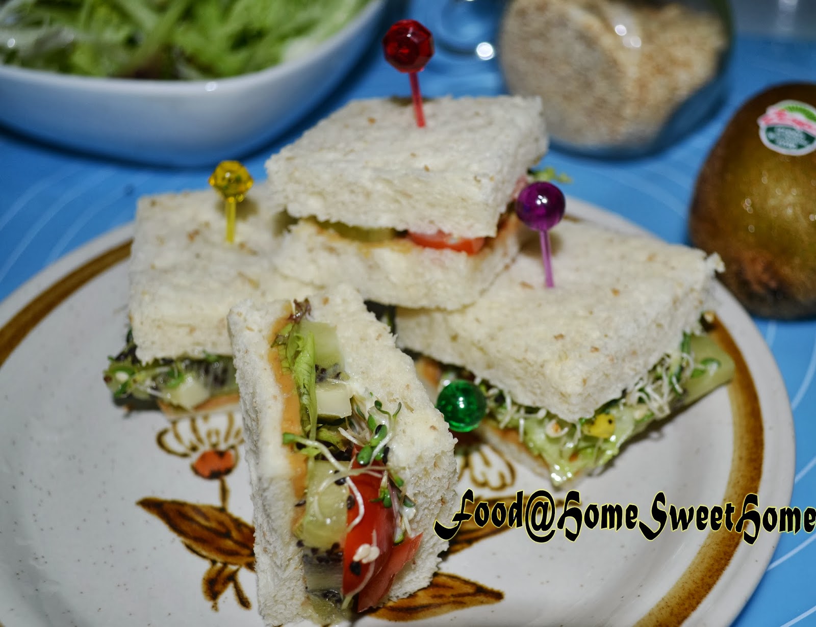 FoodHome Sweet Home Healthy Kiwi fruits and Banana Sandwiches with Alfalfa Sprouts