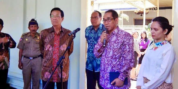 Sultan HB X bersama Florence Sihombing floren sihombing
