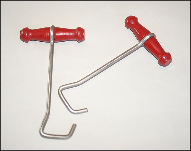 Pulling Hook