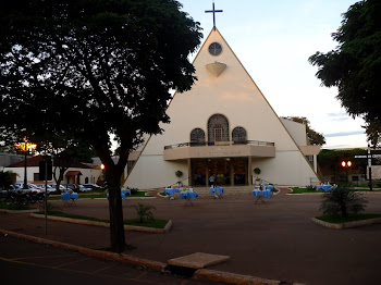 DOMINGO DE PASCOA NA PARÓQUIA