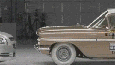 2009 vs 1959 Batida entre carros de 1959 e 2009