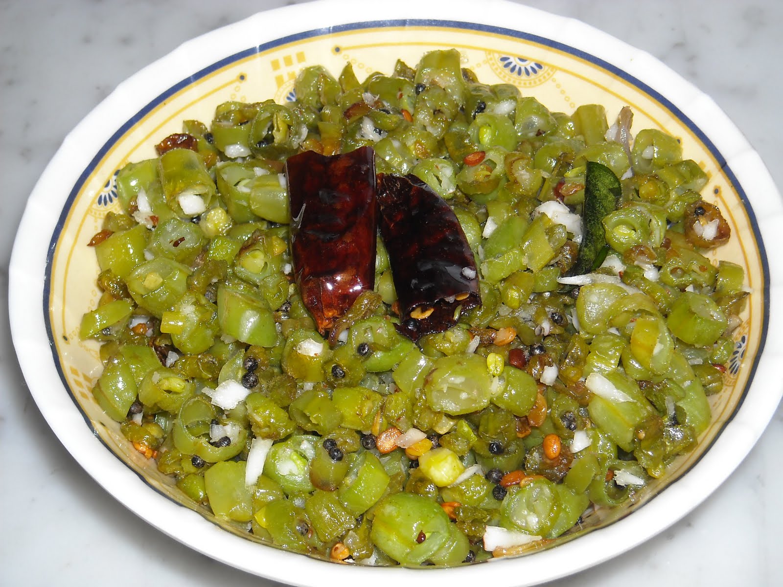 French Beans Poriyal and Cluster Beans (Kothavaragai) Poriyal Samayal