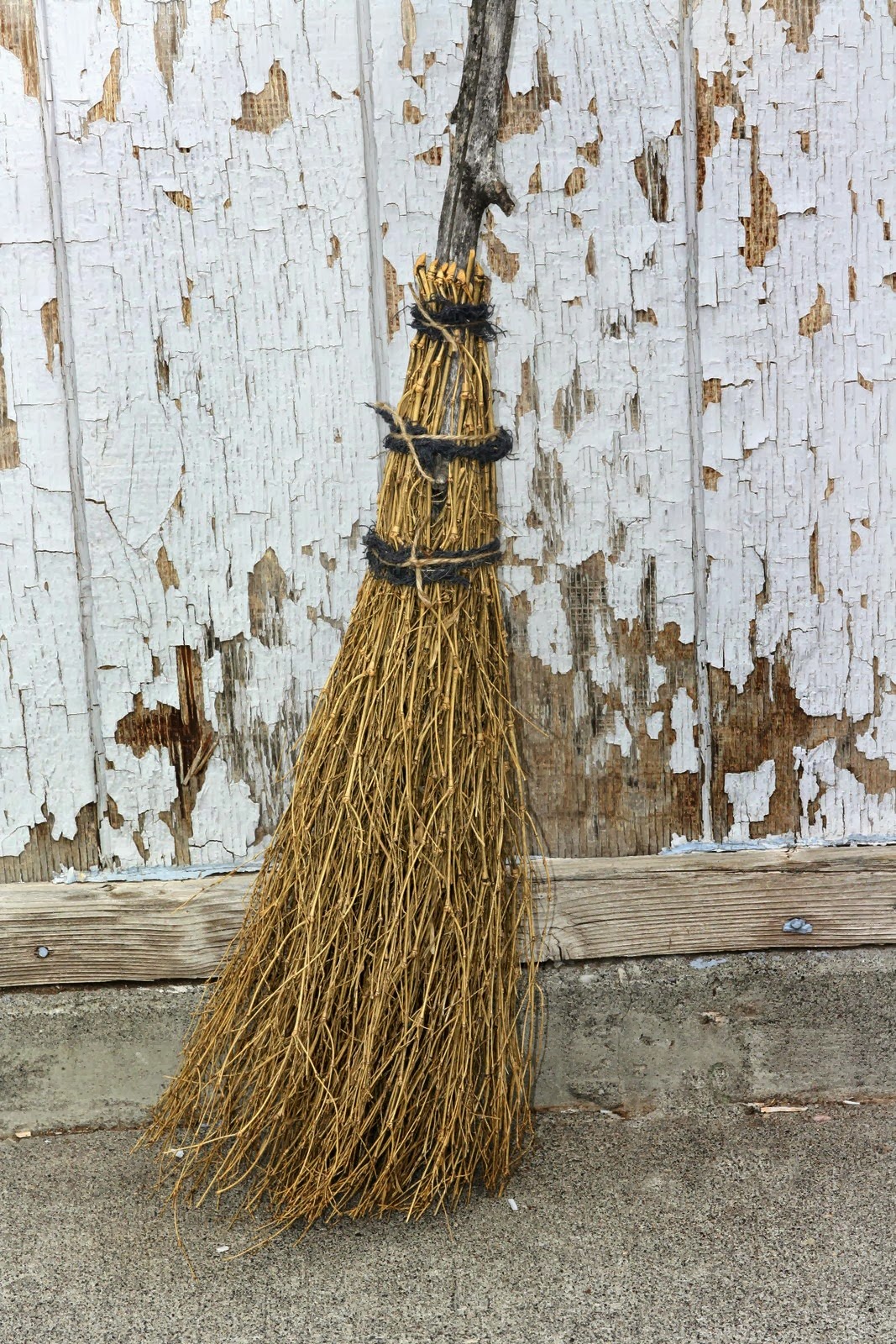 Witches Broom or Besom & Broom Holder I Gotta Try That...