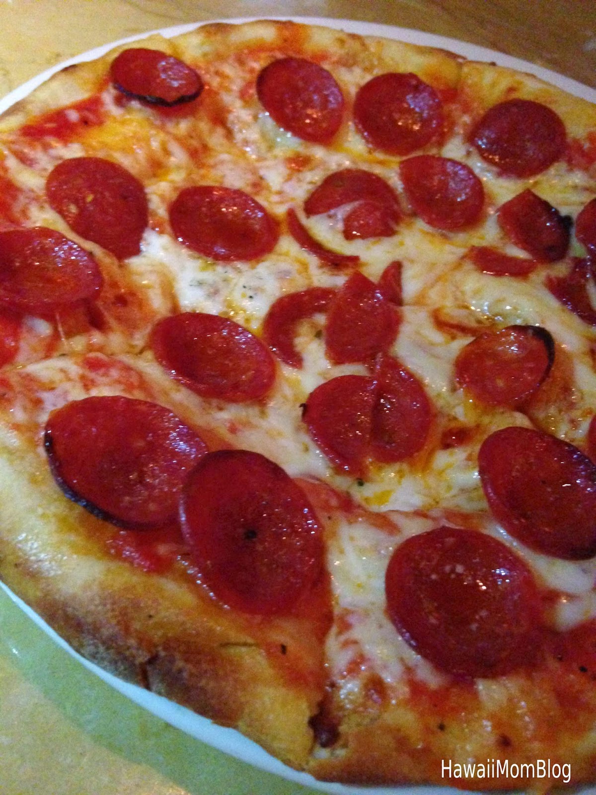 Hawaii Mom Blog The Cheesecake Factory Waikiki