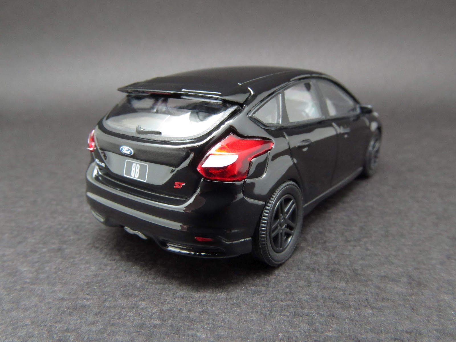 Diecast Hobbist 2012 Ford Focus ST