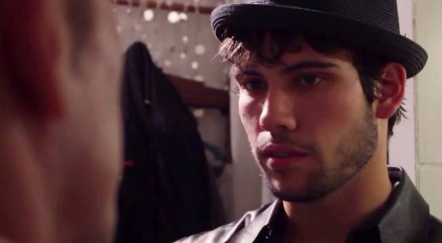 Bad.Boy.Street.2012.DVDRip.XviD-QaFoNE.avi_snapshot_01.10.31_%5B2014.04.26_17.42.55%5D.jpg