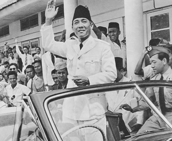 Presiden Soekarno - Profil Biografi Foto Bung Karno Lengkap