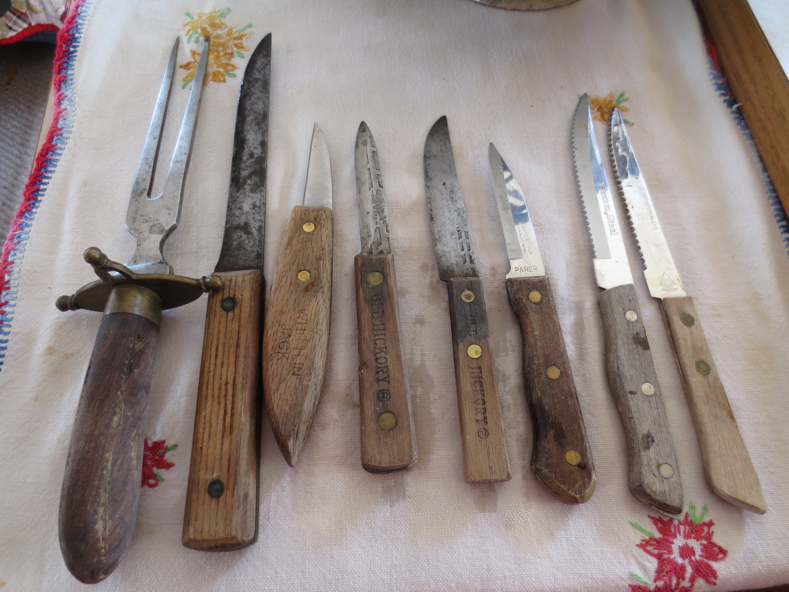 Linda's Life Journal: Vintage Old Hickory Knives