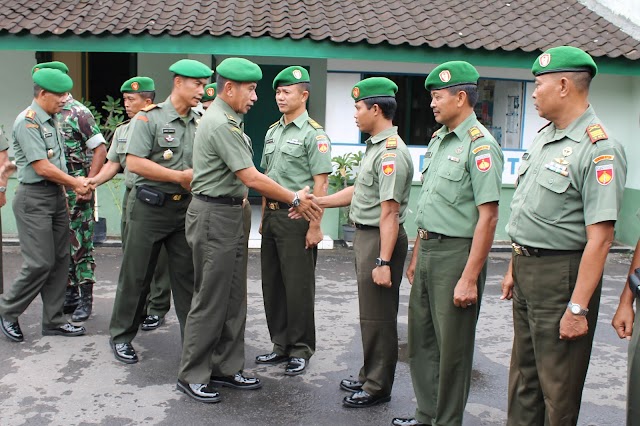 Kepala Staf Kodam IV  Diponegoro  Brigjen TNI Dedi Kusnadi Thamim  mengunjungi Kodim 0726 Sukoharjo