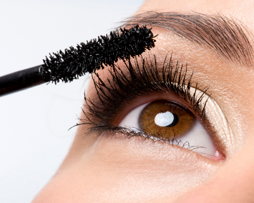 How Mascara Makes Lashes Look Lovely How Mascara Makes Lashes Look Lovely