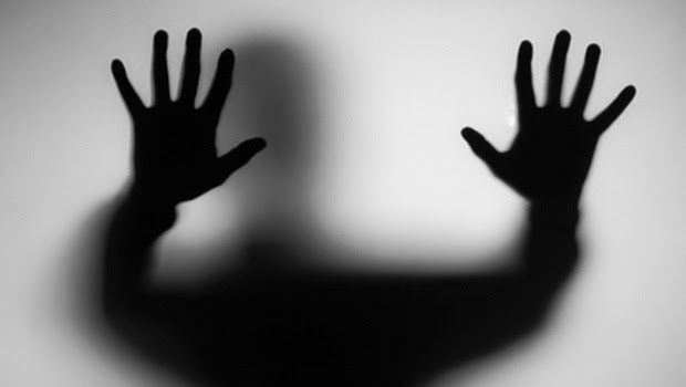 Ada Pekerjaan Menyamar Jadi Hantu Profesional, Mau?