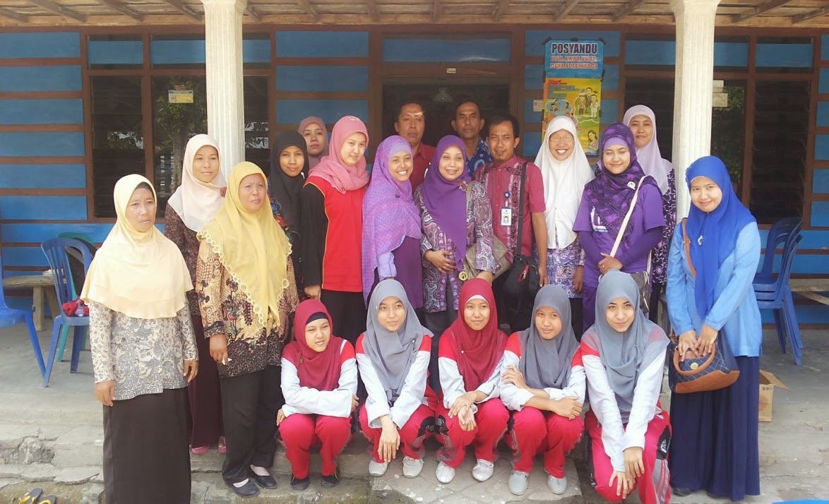 BAKTI SOSIAL PEMERIKSAAN KESEHATAN DAN SENAM LANSIA POSYANDU LANSIA
