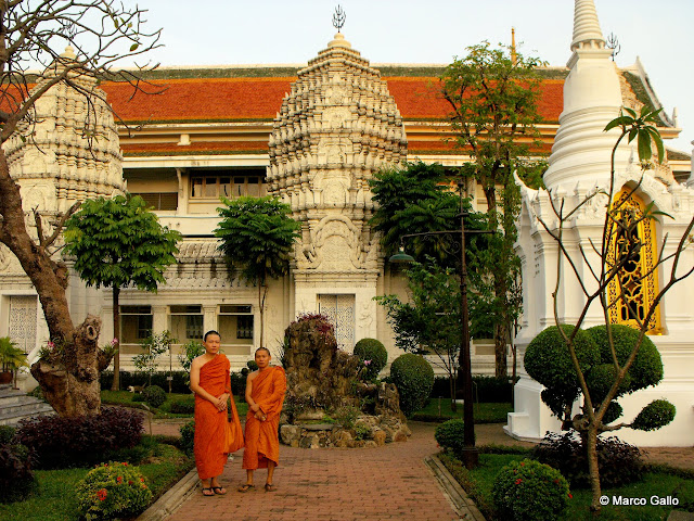 CEMENTERIO REAL WAT RATCHABOPHIT, BANGKOK. TAILANDIA