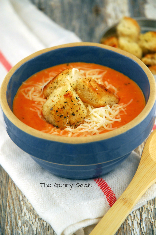 Cheesy Pizza Soup with Homemade Croutons Cheesy Pizza Soup with Homemade Croutons