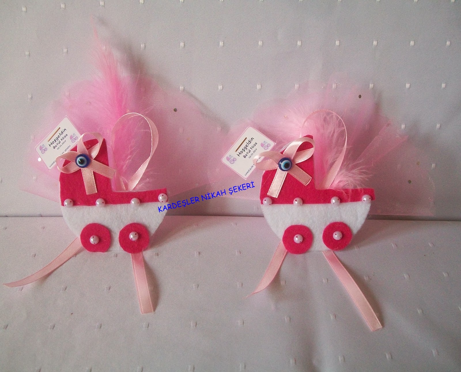 Kardeşler nikah Şekeri. Keçe bebeknikah