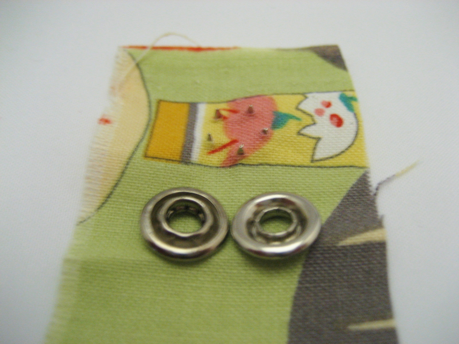 How to attach a metal snap prong button with normal pliers All Wrapped Up