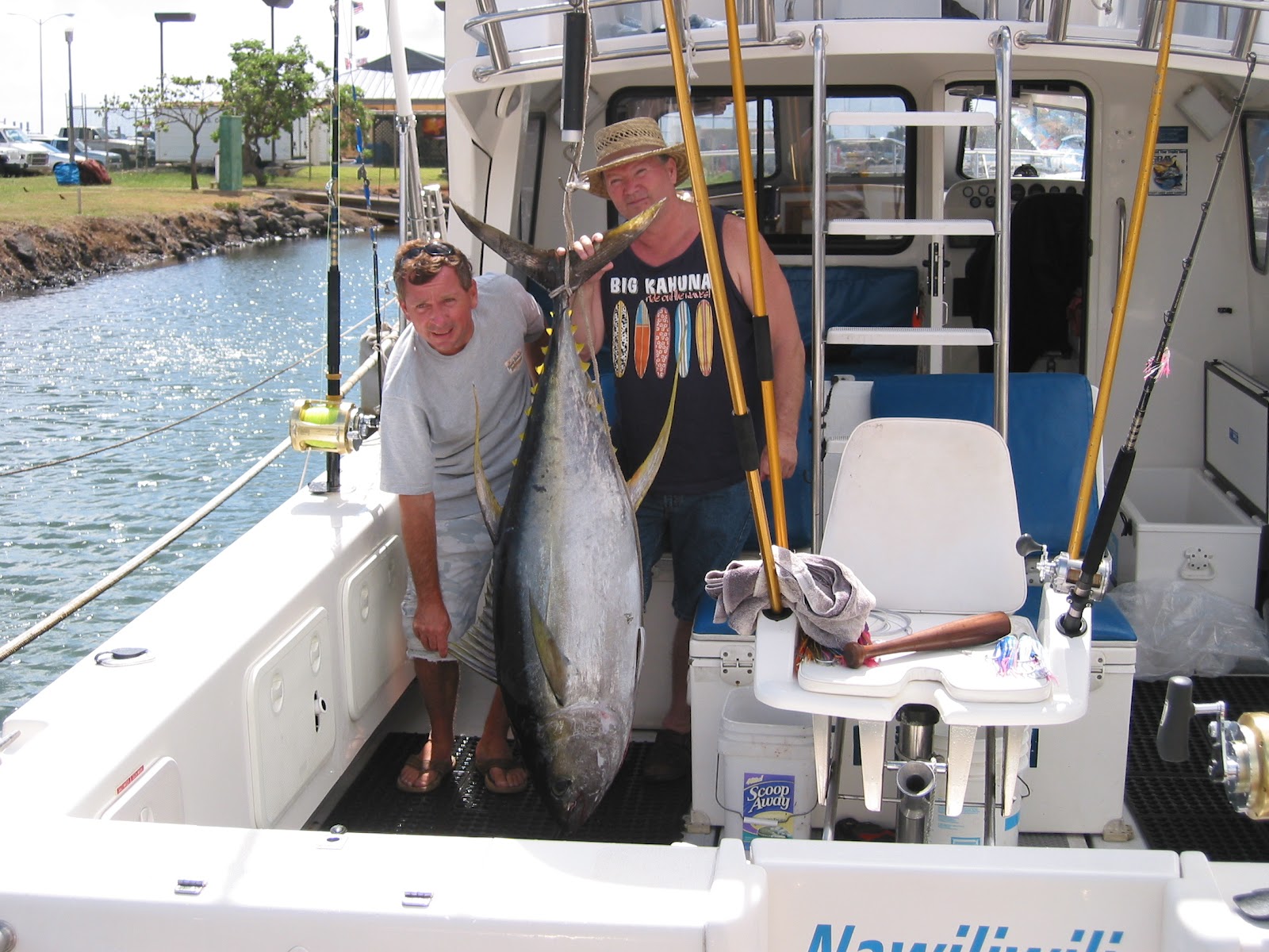 Clure Fishing Chaters Kauai Hawaii Big Tuna Fishing Kauai