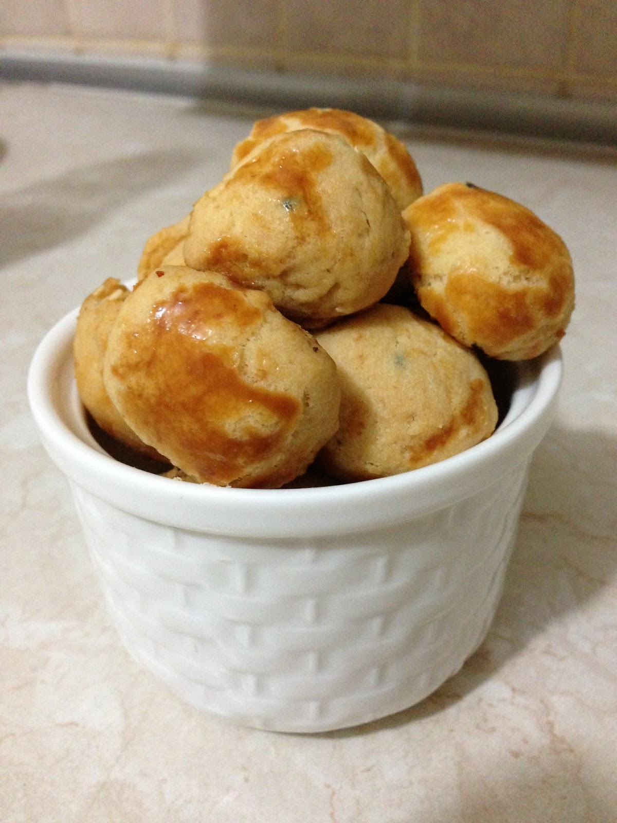 Yasemin � in Hamur İşleri Tuzlu Toplar