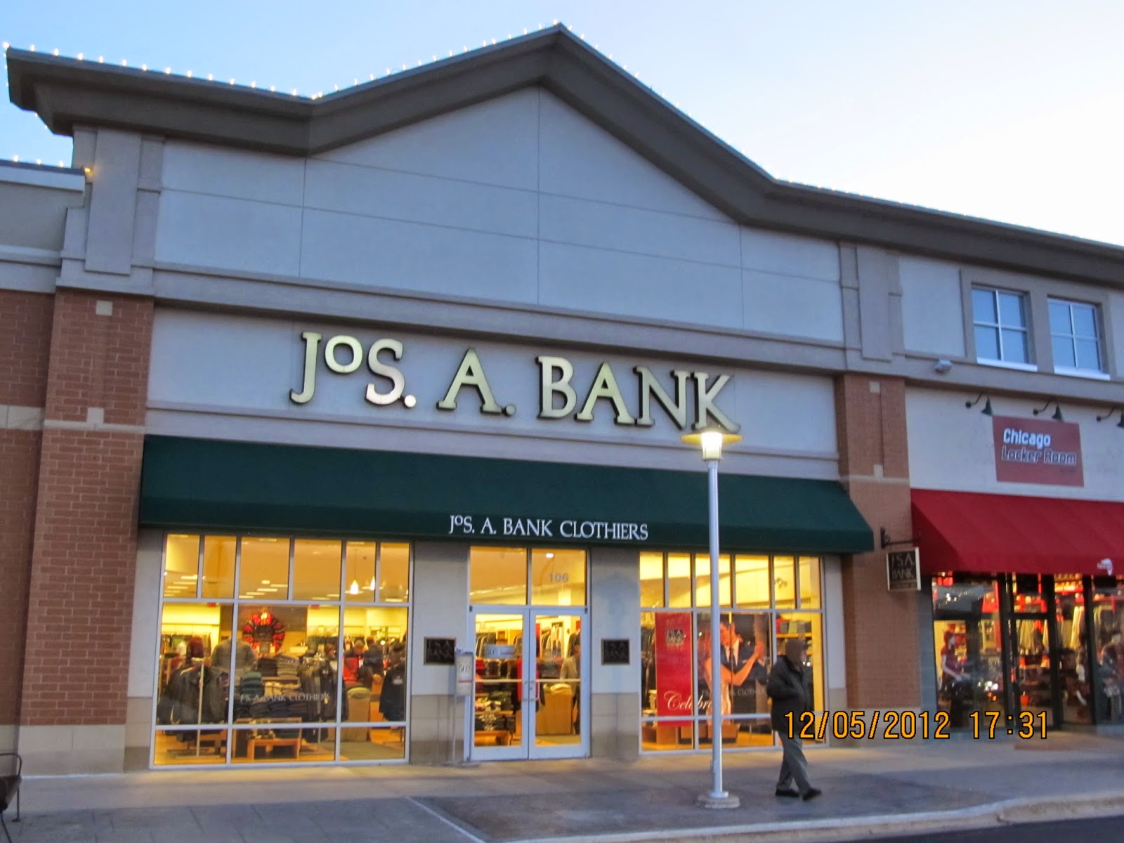 Trip to the Mall Geneva Commons (Geneva, IL)