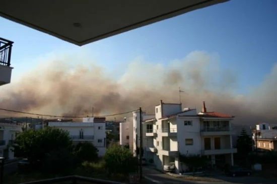 Φωτιά στη Λακωνία: Κάηκαν σπίτια, εκκενώθηκαν χωριά και μία κατασκήνωση (ΦΩΤΟ & ΒΙΝΤΕΟ)