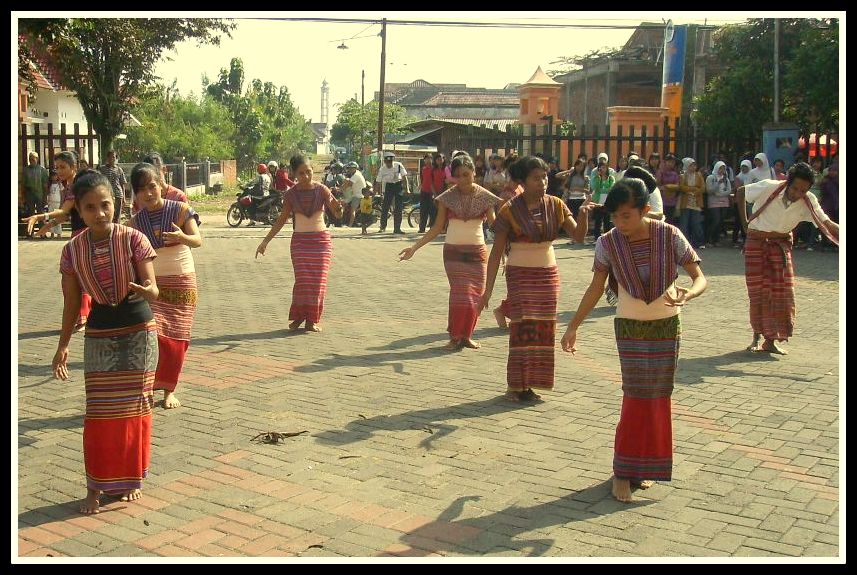 Tari Bidu Tarian Tradisional Dari Belu Ntt Cinta Indonesia